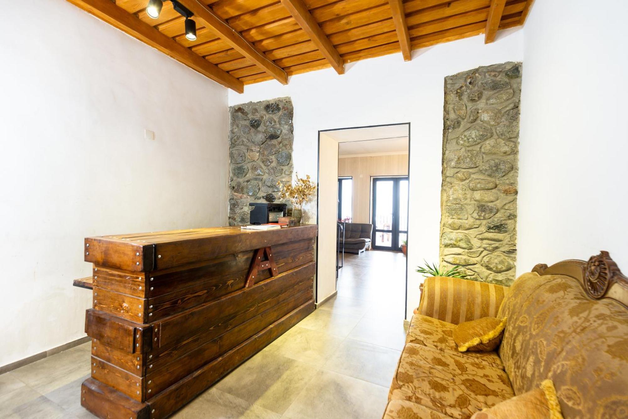 Mestia Hotel Amirani Extérieur photo