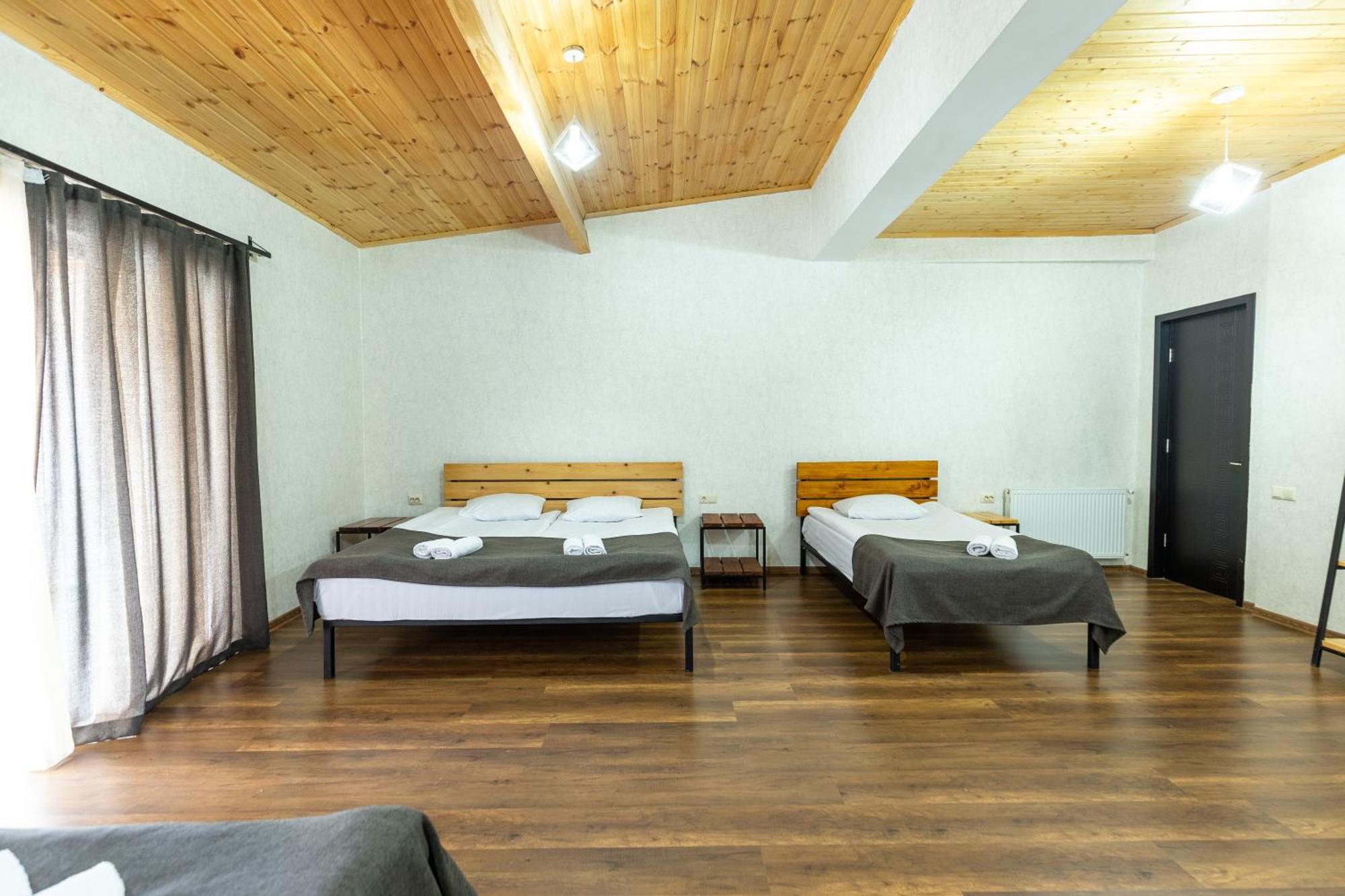 Mestia Hotel Amirani Extérieur photo