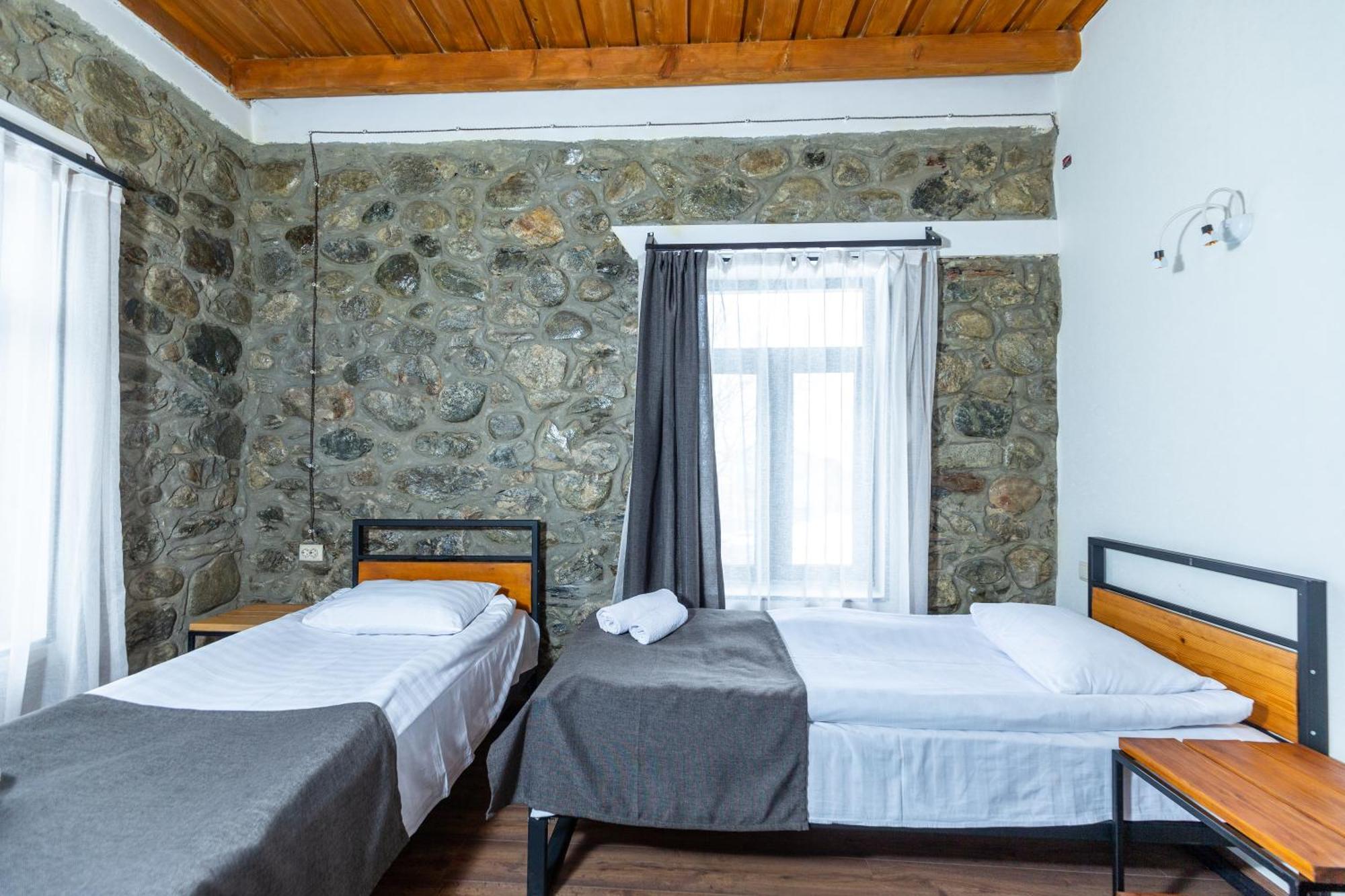 Mestia Hotel Amirani Extérieur photo