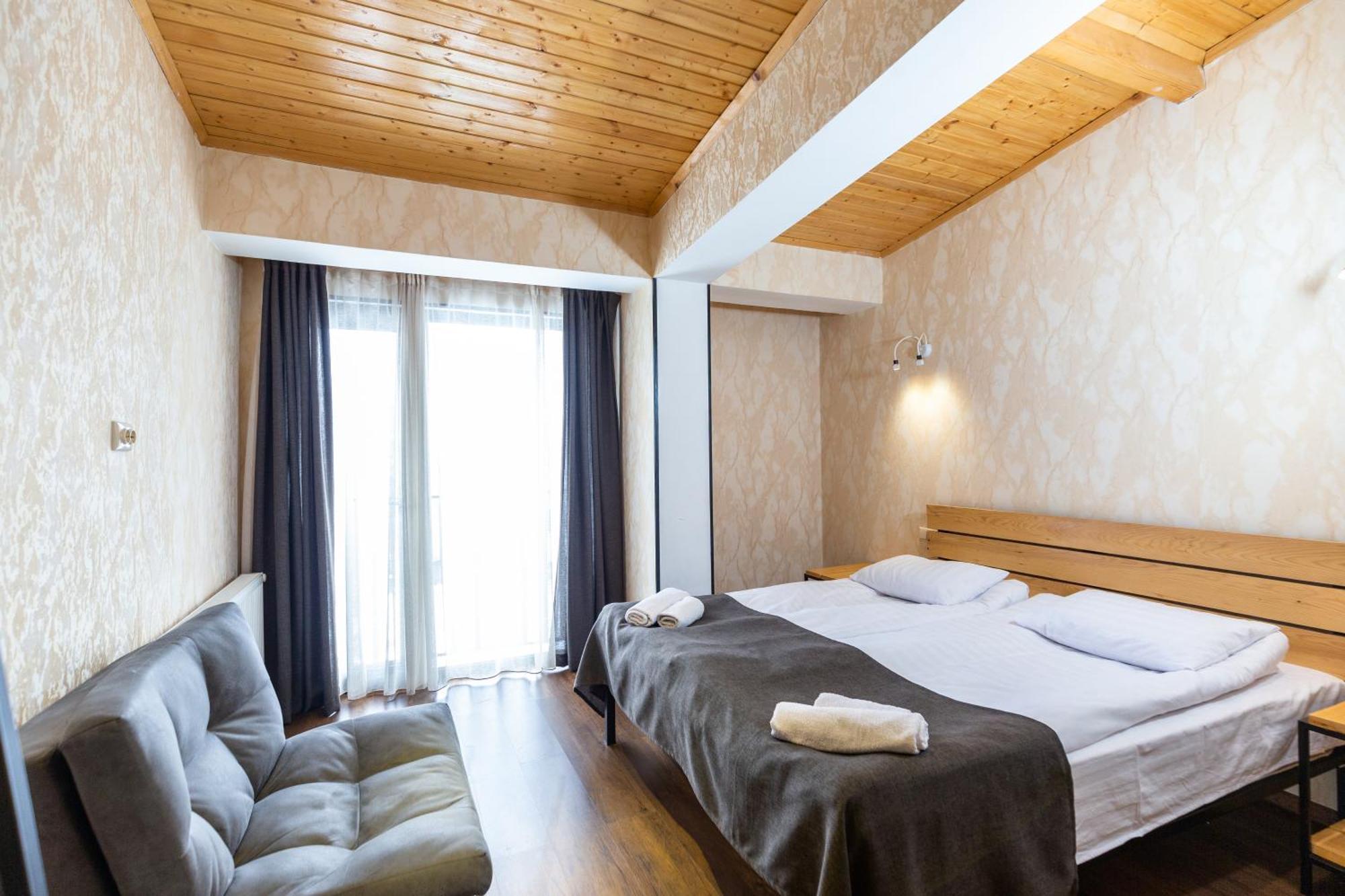 Mestia Hotel Amirani Extérieur photo