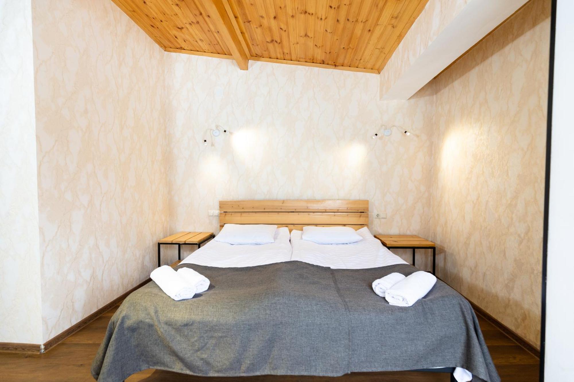 Mestia Hotel Amirani Extérieur photo